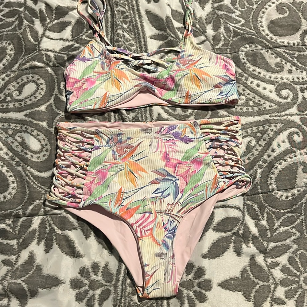 Bathing suit